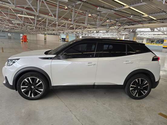 PEUGEOT-2008-50 KW ELÉTRICO E-GT PEUGEOT-2008-2023
