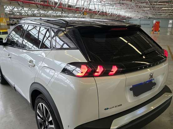PEUGEOT-2008-50 KW ELÉTRICO E-GT PEUGEOT-2008-2023