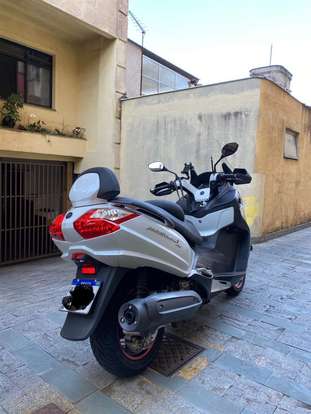 DAFRA-MAXSYM 400i-2015