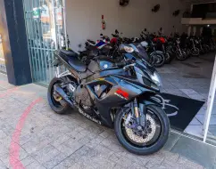 SUZUKI GSX-R750 SUZUKI GSX-R750