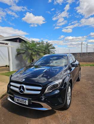 MERCEDES-BENZ-GLA 200-2015