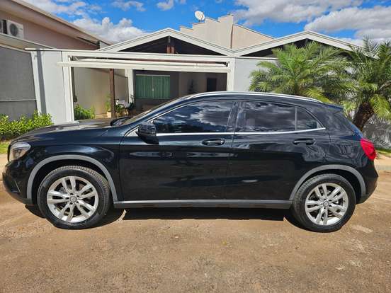 MERCEDES-BENZ-GLA 200-1.6 CGI ADVANCE 16V TURBO FLEX 4P AUTOMÁTICO MERCEDES-BENZ-GLA 200-2015