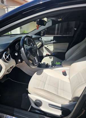 MERCEDES-BENZ-GLA 200-2015