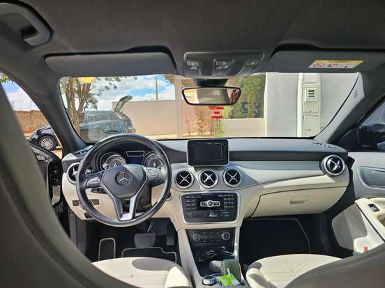 MERCEDES-BENZ-GLA 200-1.6 CGI ADVANCE 16V TURBO FLEX 4P AUTOMÁTICO MERCEDES-BENZ-GLA 200-2015