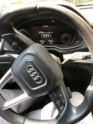 AUDI-Q5-2019