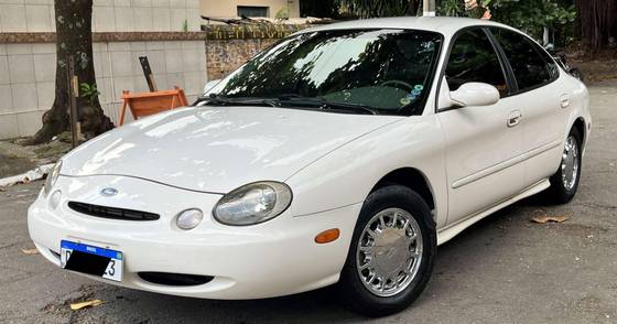 FORD TAURUS 3.0 LX V6 24V GASOLINA 4P AUTOMÁTICO