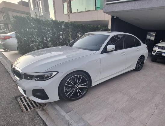 BMW 320i 2.0 16V TURBO GASOLINA M SPORT AUTOMÁTICO