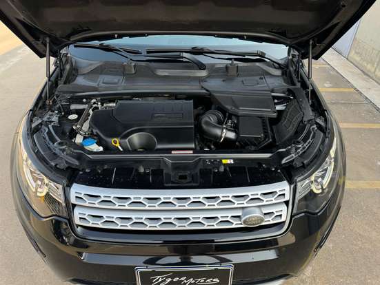 LAND ROVER-DISCOVERY SPORT-2017