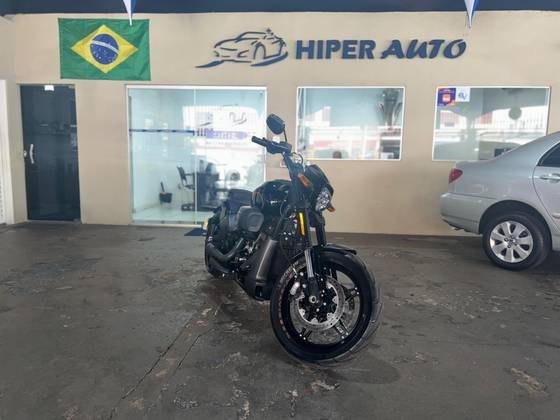 HARLEY-DAVIDSON SOFTAIL FXDR 114 