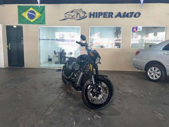 HARLEY-DAVIDSON-SOFTAIL FXDR 114-2019