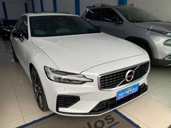 VOLVO S60 2.0 T8 R-DESIGN HÍBRIDO 4P AUTOMÁTICO