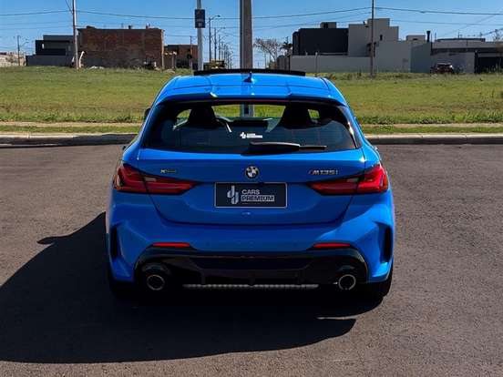 BMW-M 135i-2.0 16V TURBO GASOLINA XDRIVE AUTOMÁTICO BMW-M 135i-2020