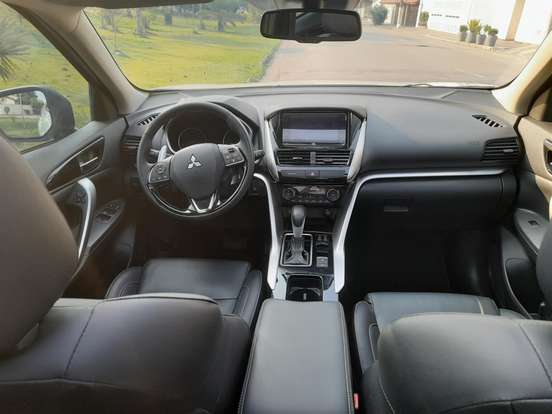 MITSUBISHI-ECLIPSE CROSS-1.5 MIVEC TURBO GASOLINA HPE-S CVT MITSUBISHI-ECLIPSE CROSS-2023