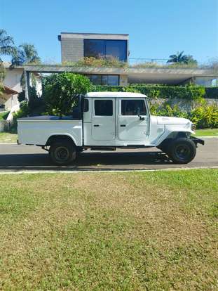 TOYOTA-BANDEIRANTE-3.7 BL55LP-2BL4 4X4 CD DIESEL 2P MANUAL TOYOTA-BANDEIRANTE-2001