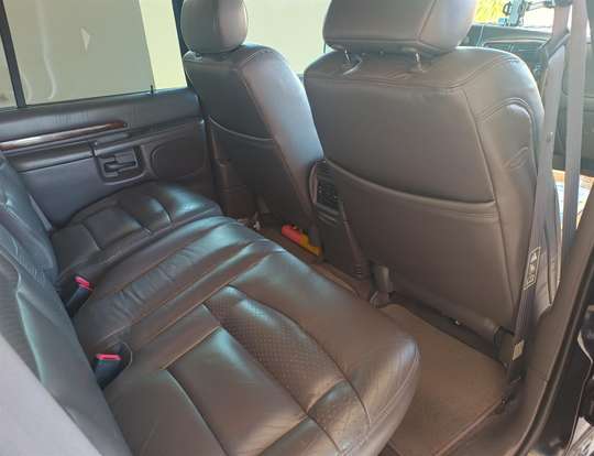 FORD-EXPLORER-2001