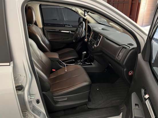 CHEVROLET-TRAILBLAZER-3.6 LTZ 4X4 V6 GASOLINA 4P AUTOMÁTICO CHEVROLET-TRAILBLAZER-2017