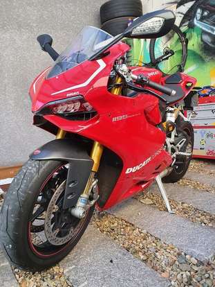 DUCATI-SUPERBIKE 1199 PANIGALE S DUCATI-SUPERBIKE 1199 PANIGALE S-2015