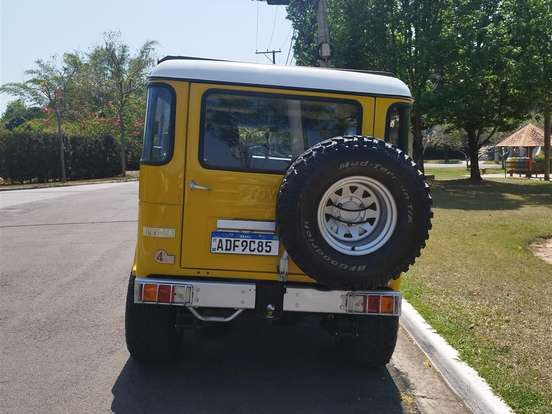 TOYOTA-BANDEIRANTE-3.7 BJ50LV 4X4 TETO RIGIDO DIESEL 2P MANUAL TOYOTA-BANDEIRANTE-1988