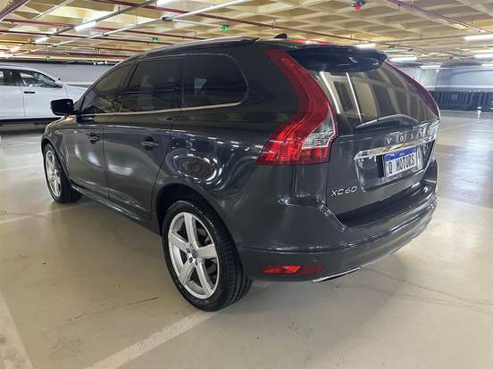 VOLVO-XC60-2.0 T5 MOMENTUM GASOLINA 4P AUTOMÁTICO VOLVO-XC60-2015