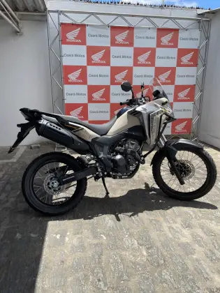 HONDA XRE 300 SAHARA ADVENTURE HONDA XRE 300 SAHARA ADVENTURE