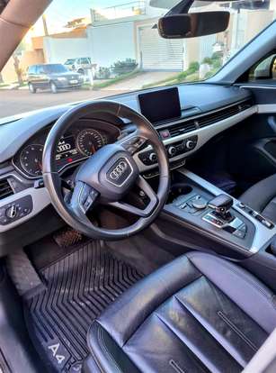 AUDI-A4-2017