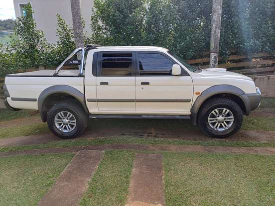 MITSUBISHI-L200-2008