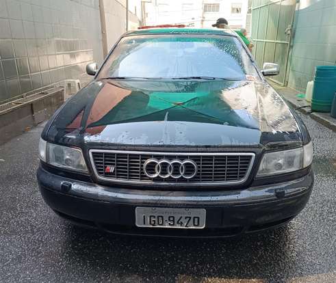 AUDI-S8-1997