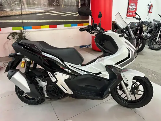 HONDA ADV 
