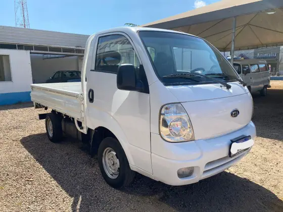 KIA BONGO 2.5 K-2500 4X2 CS TURBO DIESEL 2P MANUAL KIA BONGO 2.5 K-2500 4X2 CS TURBO DIESEL 2P MANUAL