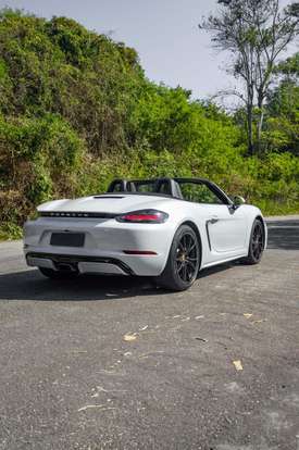 PORSCHE-718-2024