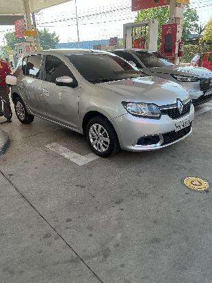 RENAULT-SANDERO-2016