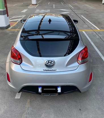 HYUNDAI-VELOSTER-2011