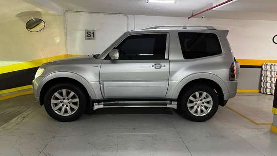 MITSUBISHI-PAJERO FULL-2011