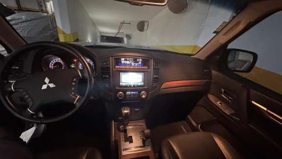 MITSUBISHI-PAJERO FULL-2011