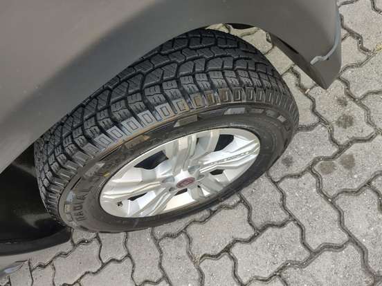 FIAT-IDEA-1.8 MPI ADVENTURE 16V FLEX 4P AUTOMATIZADO FIAT-IDEA-2013