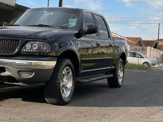FORD-F-150-5.4 LARIAT 4X4 CE V8 24V GASOLINA 4P AUTOMÁTICO FORD-F-150-2000