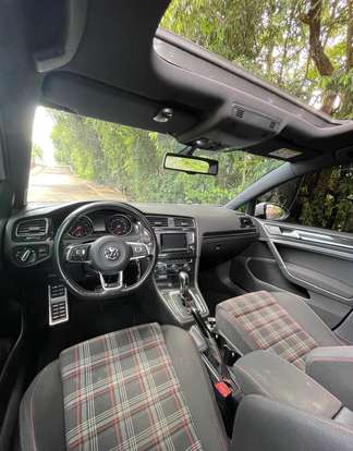 VOLKSWAGEN-GOLF-2.0 TSI GTI 16V TURBO GASOLINA 4P AUTOMÁTICO VOLKSWAGEN-GOLF-2015