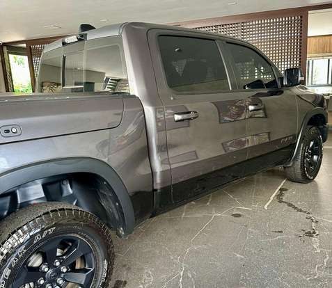 RAM-1500-5.7 V8 GASOLINA REBEL CD 4X4 AUTOMÁTICO RAM-1500-2022