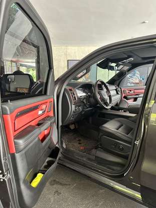 RAM-1500-5.7 V8 GASOLINA REBEL CD 4X4 AUTOMÁTICO RAM-1500-2022