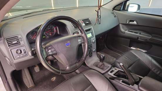 VOLVO-C30-2008