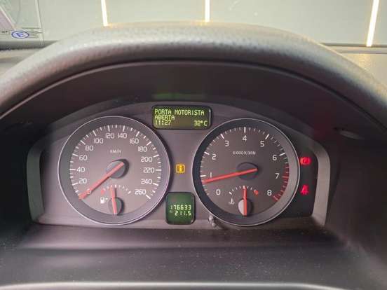 VOLVO-C30-2.0 GASOLINA 2P MANUAL VOLVO-C30-2008