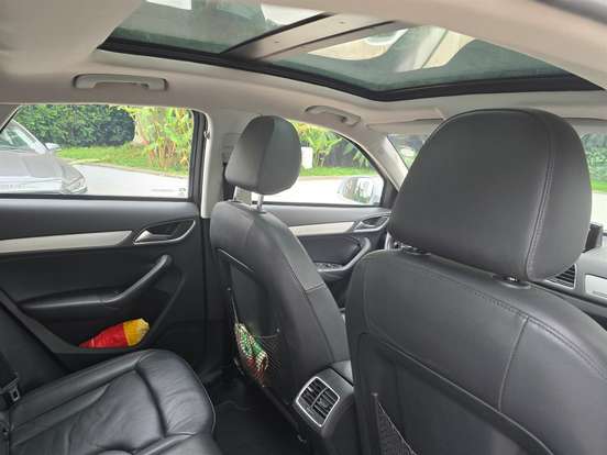 AUDI-Q3-2012