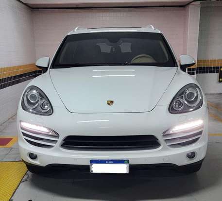 PORSCHE-CAYENNE-2013