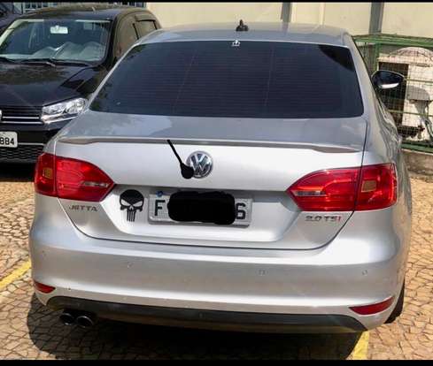 VOLKSWAGEN-JETTA-2.0 TSI HIGHLINE 200CV GASOLINA 4P TIPTRONIC VOLKSWAGEN-JETTA-2013