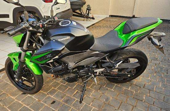 KAWASAKI-Z400-2020
