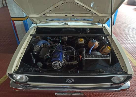 VOLKSWAGEN-PASSAT-1975