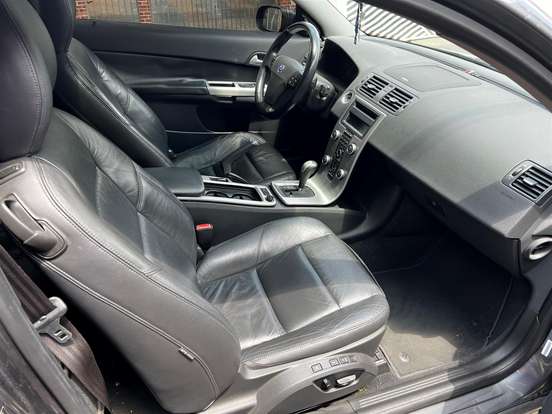 VOLVO-C30-2007