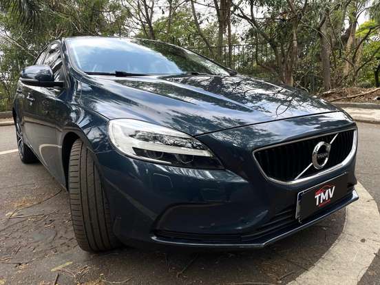 VOLVO-V40-2.0 T4 MOMENTUM GASOLINA 4P AUTOMÁTICO VOLVO-V40-2019