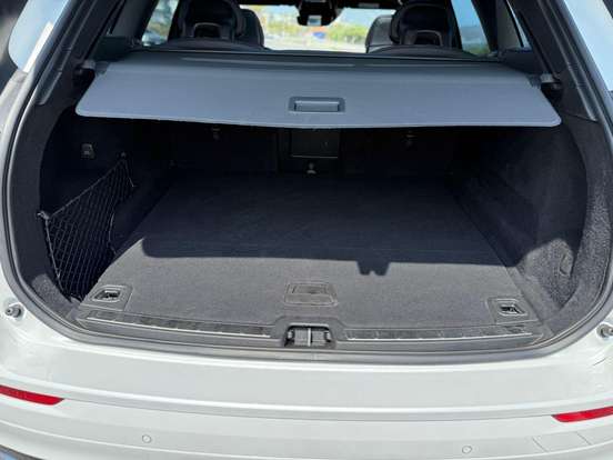 VOLVO-XC60-2018