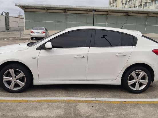 CHEVROLET-CRUZE-1.8 LT SPORT6 16V FLEX 4P AUTOMÁTICO CHEVROLET-CRUZE-2015